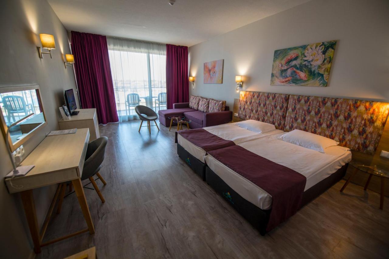 Topola Skies Resort & Aquapark Kavarna Exterior photo