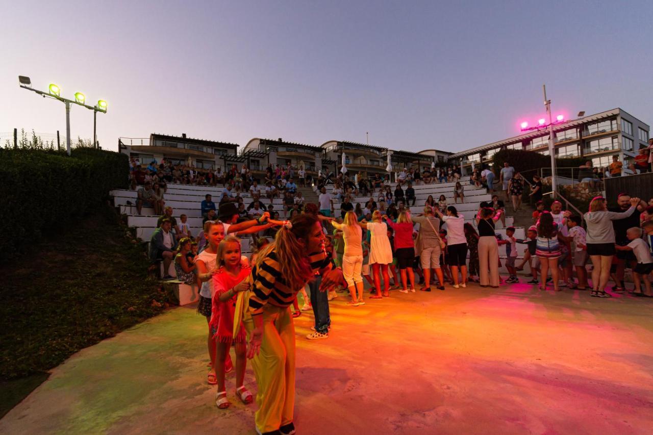 Topola Skies Resort & Aquapark Kavarna Exterior photo
