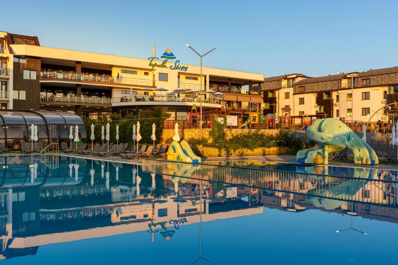 Topola Skies Resort & Aquapark Kavarna Exterior photo