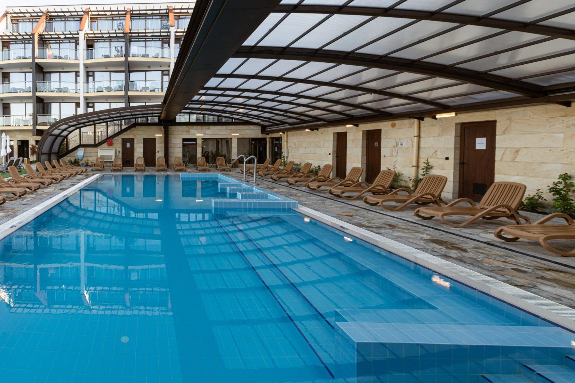 Topola Skies Resort & Aquapark Kavarna Exterior photo